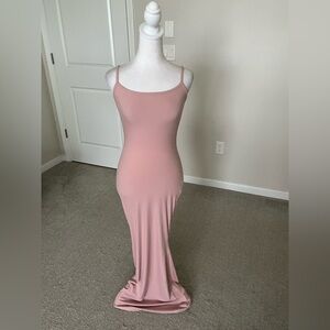 NWT Skims Light Pink Bodycon Maxi Dress Size Small